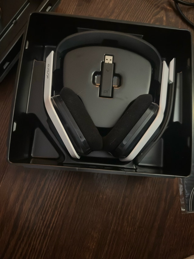 Astro A20 Wireless Gaming Headset - photo 2