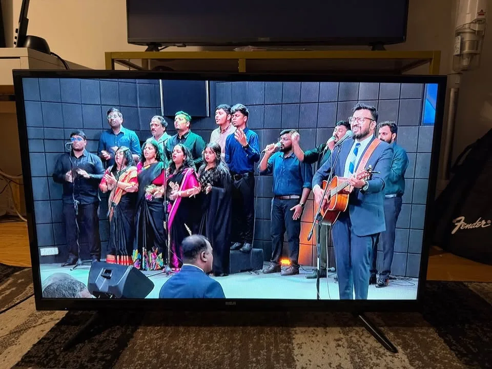 40” Inch RCA Non Smart Full HD TV image indicator(2)