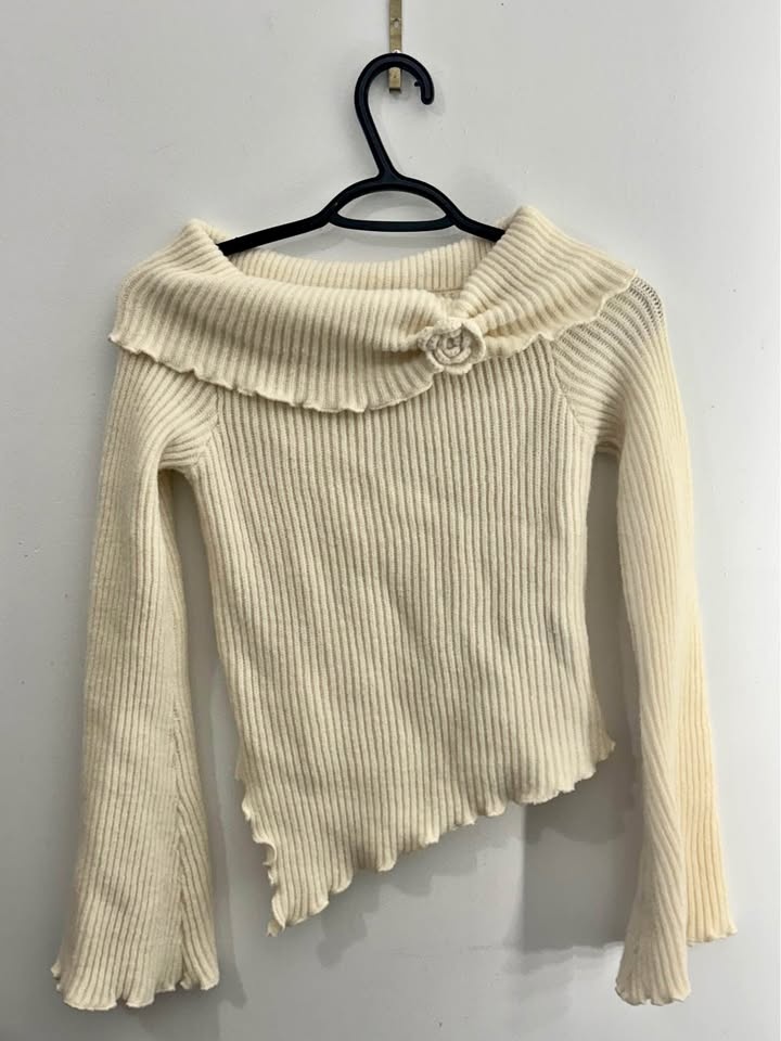 Closet Clearout Cute Tops, Sweaters, T-Shirts, Blouses Super Che