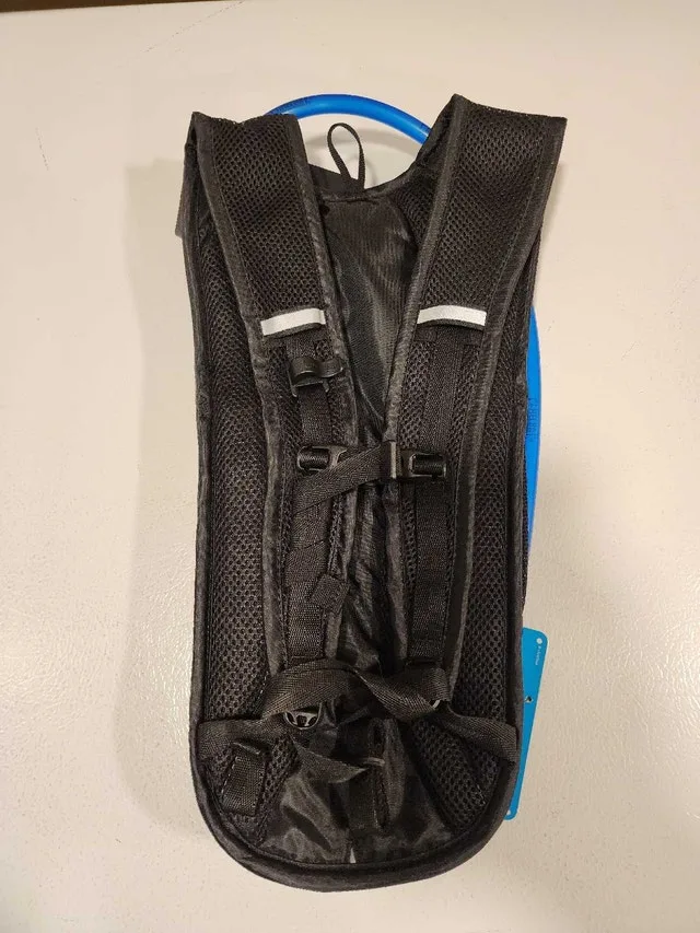 Camelback Rogue - Brand New (Never used/opened) image indicator(2)