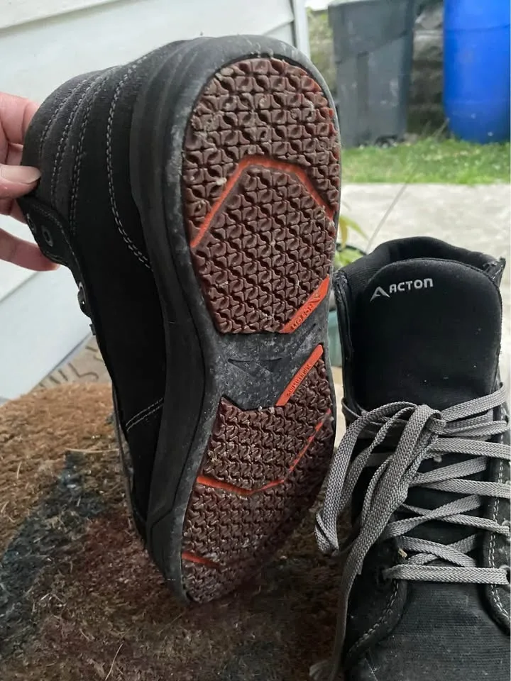 Safety shoes rubber shoe 9.5 image indicator(4)