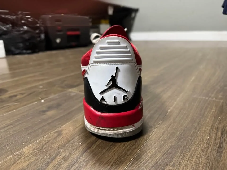 Air Jordan legacy 312 Low Fire Red US12 image indicator(3)