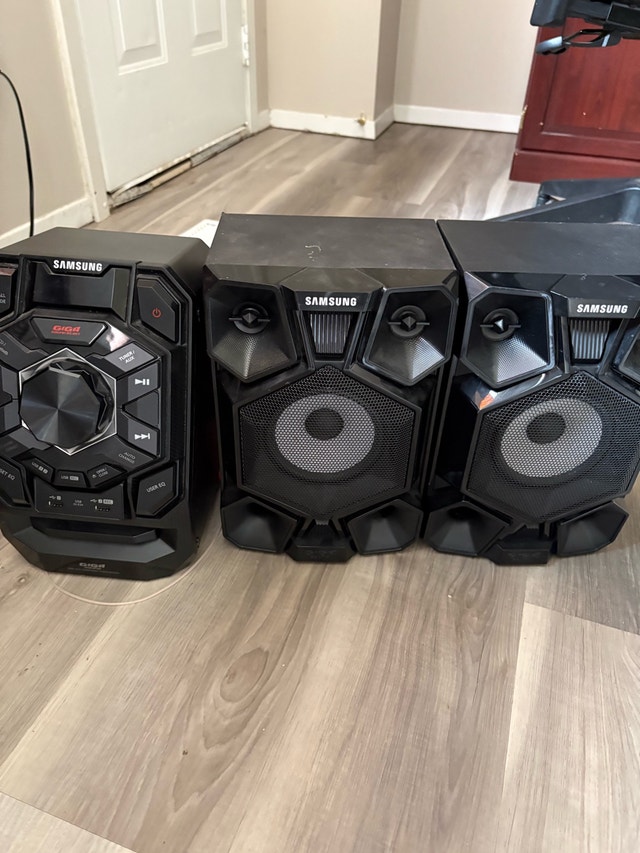 Samsung MX-J630 Bluetooth Hi-Fi Stereo System