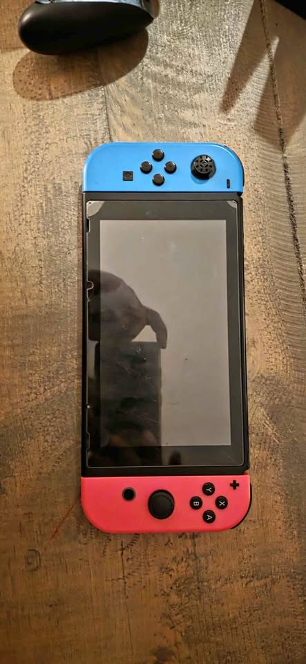 Nintendo switch with box and everything Want gone by the 30th