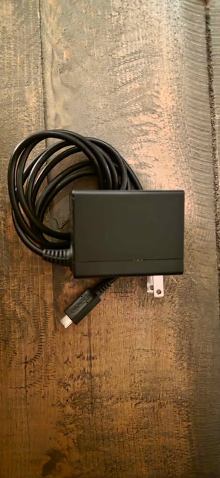 Nintendo switch with box and everything Want gone by the 30th - photo 4