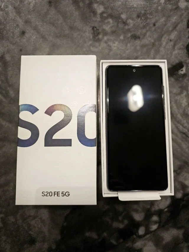 Samsung Galaxy S20 FE image indicator(2)