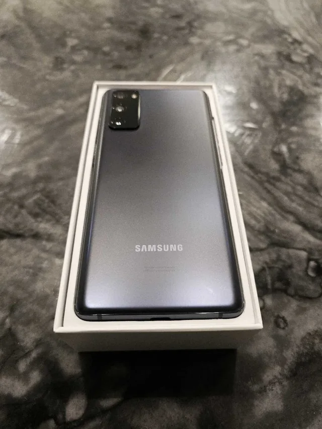 Samsung Galaxy S20 FE image indicator(4)