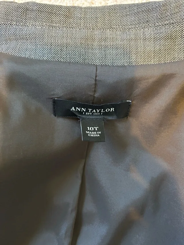 Ann Taylor Gray Peplum Blazer - Size 10T image indicator(4)