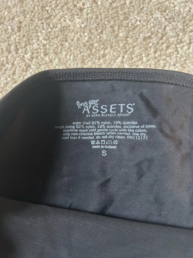 Assets by Sara Blakely Panty image indicator(2)