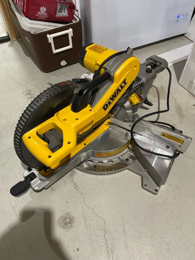 dewalt miter saw