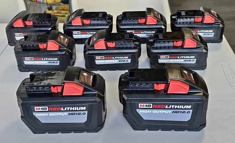 M18 HIGH OUTPUT HD12.0 MILWAUKEE Batteries
