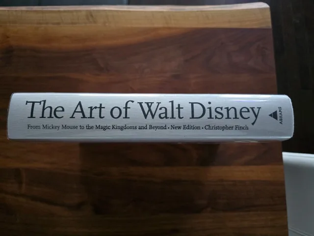 Disney Collector Book: The Art of Walt Disney image indicator(2)
