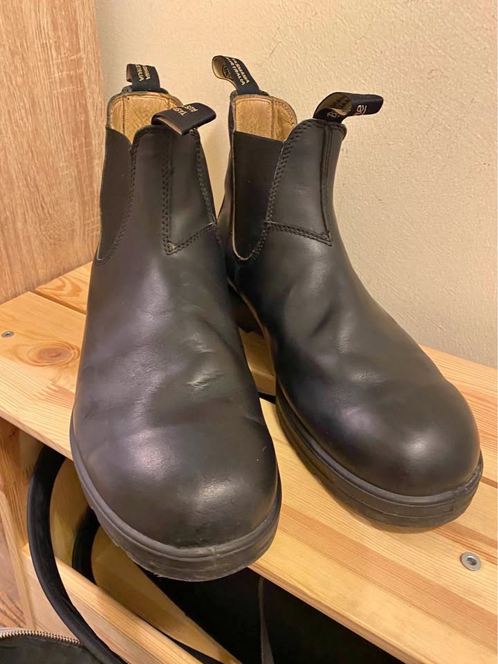 Blundstones Men’s Size 12