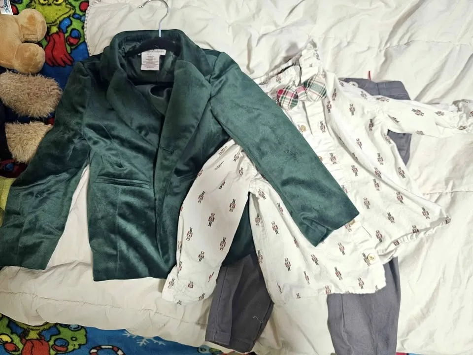 Christmas/ Santa Claus Photos Outfit 2T