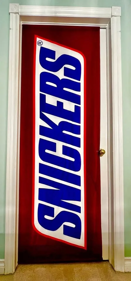 Snickers chocolate Banner
