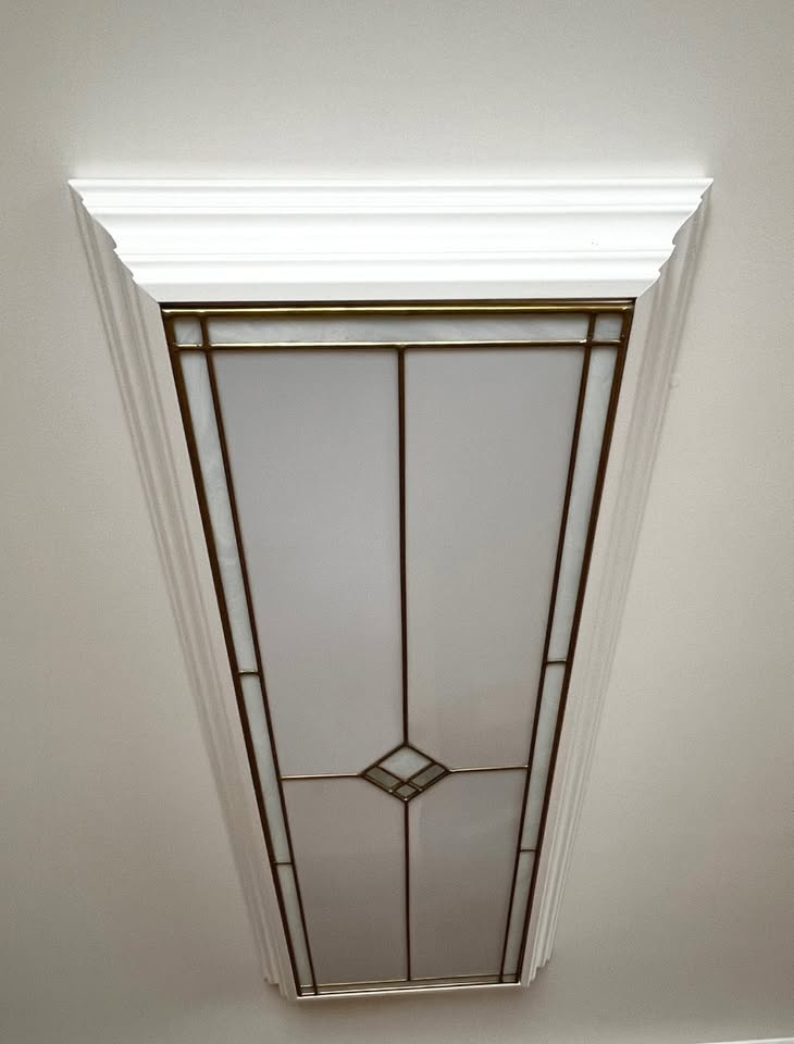 Flush mount ceiling light - photo 3