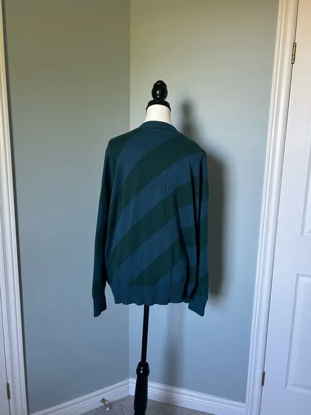 The Drop Cardigan image indicator(2)