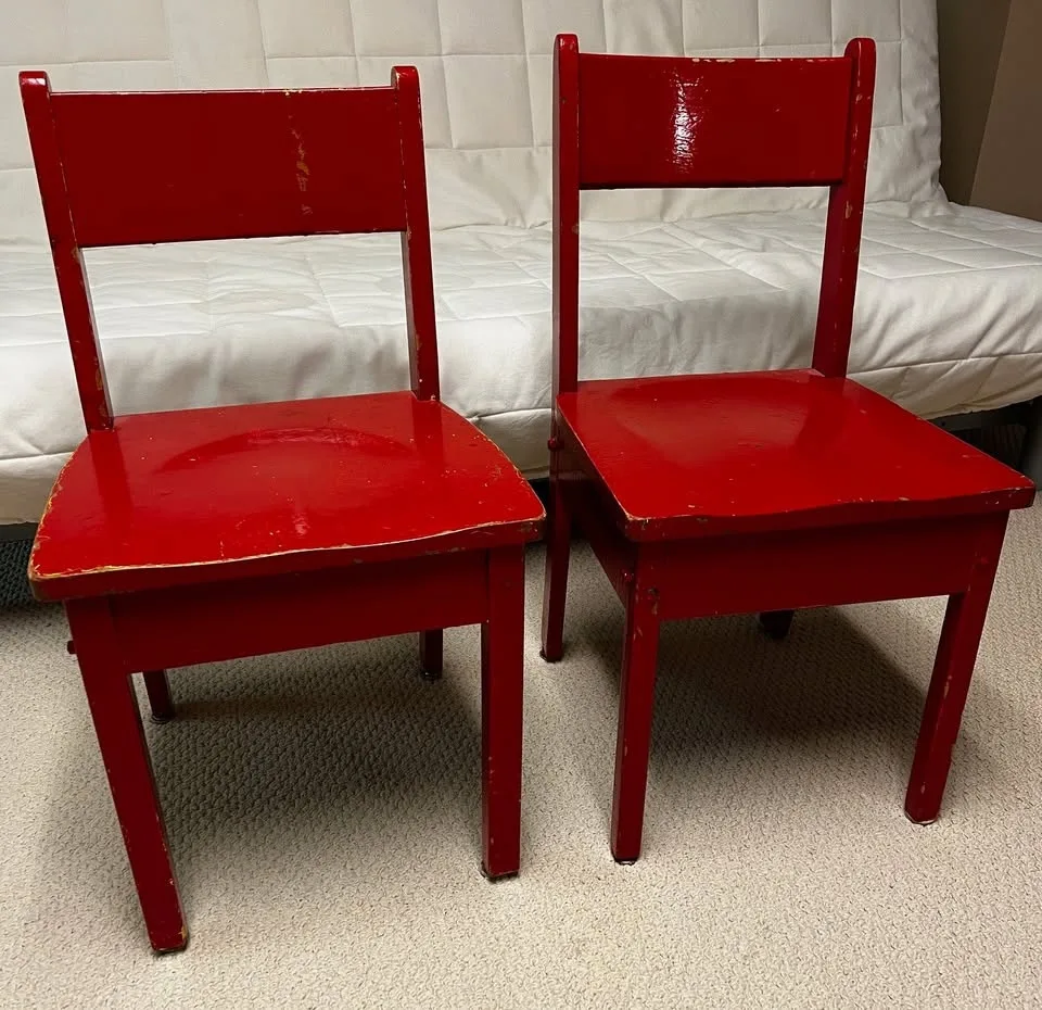 Antique Children's Desk & 2 chairs image indicator(6)