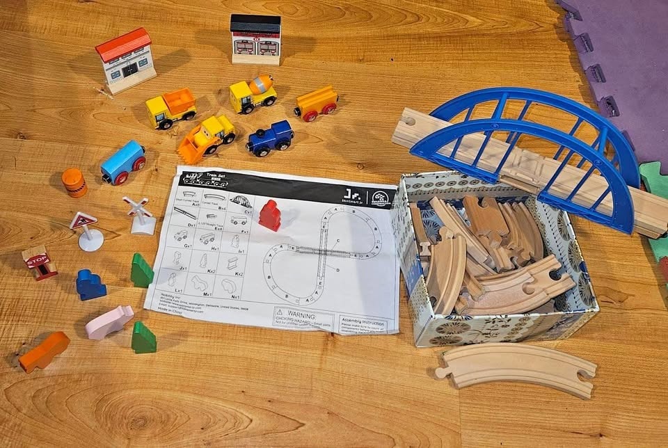 Train Set and Tool Workbench