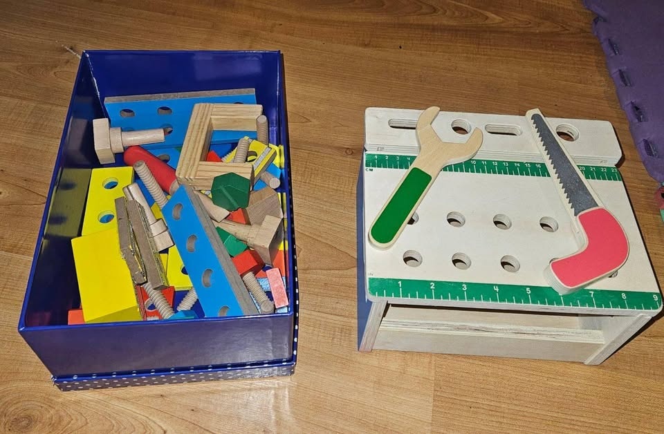 Train Set and Tool Workbench - photo 2
