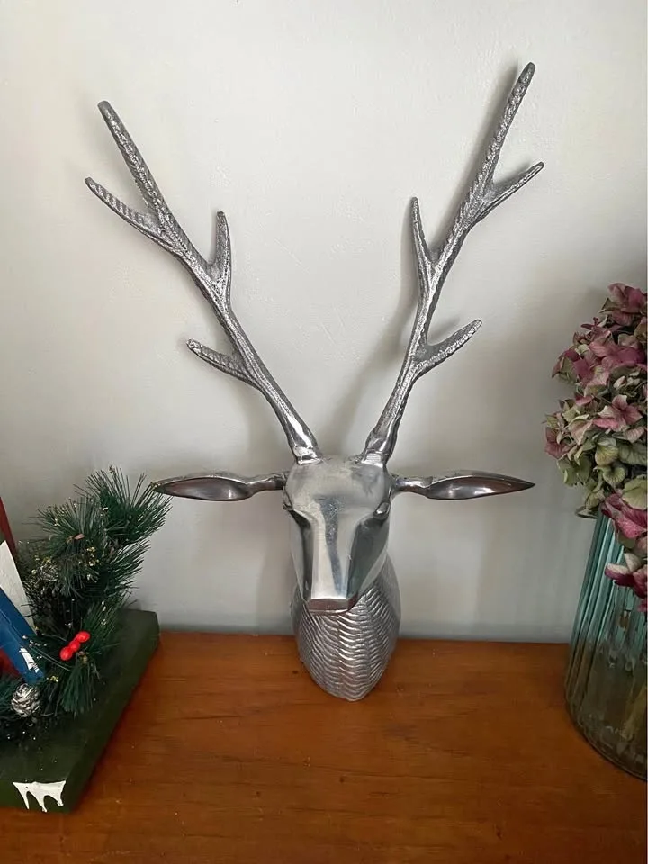 Metal Wall Mounted Deer Stag Head Wall Hanger 15”