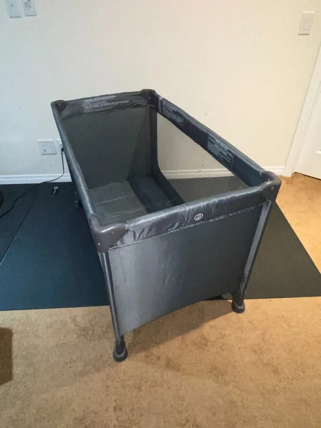 Portable Folding Baby Play Yard and Travel Bag image indicator(2)