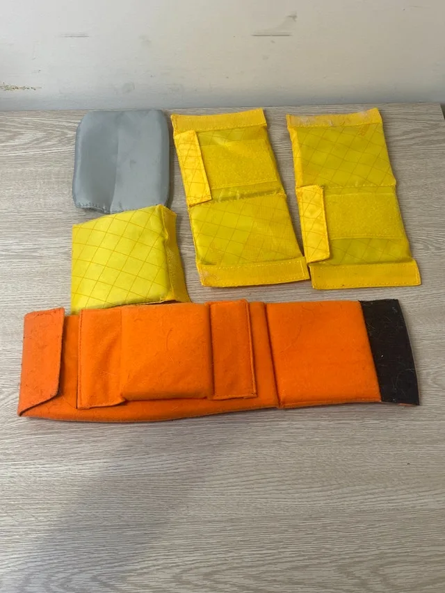 Black Camera Case With Adjustable Internal Dividers image indicator(3)