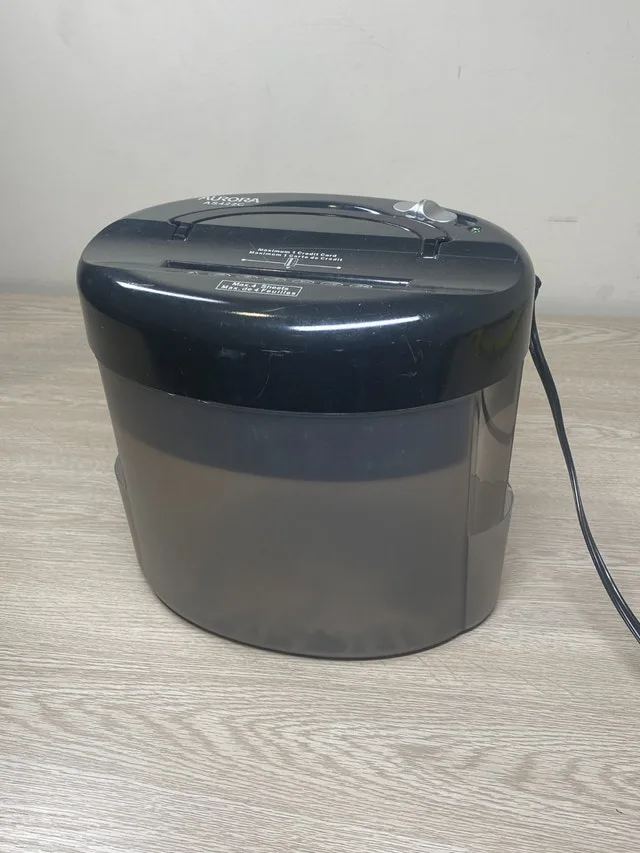 Small Personal Desktop Shredder - Aurora AS422C