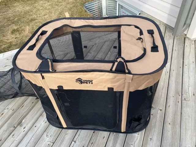 Large Portable Enclosed Cat Playpen with Tunnel - Brown image indicator(2)