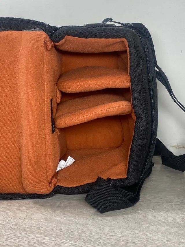 Camera Case 10x6x8 Inches - LowePro image indicator(2)