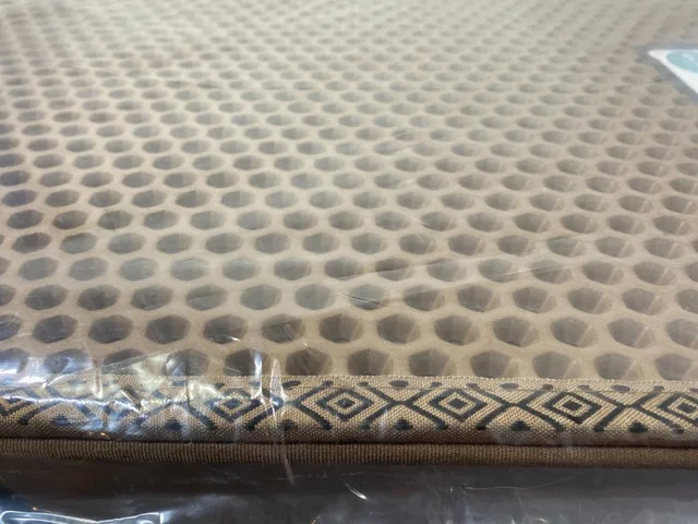 Cat Litter Trapper Mat 30x23 Inches Sealed (Large) image indicator(4)