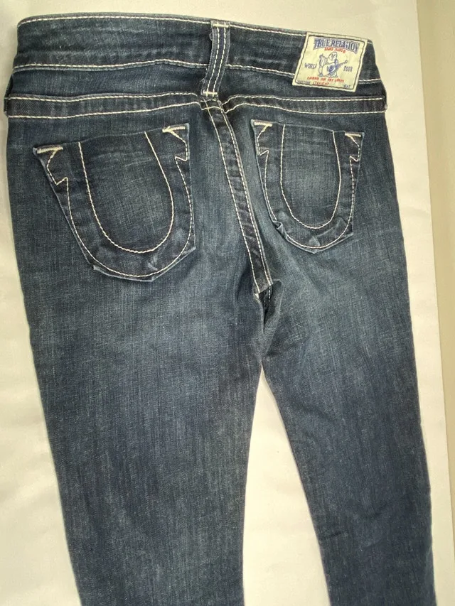 True Religion Jeans Womens Size 26 Straight Cut PreOwned image indicator(8)