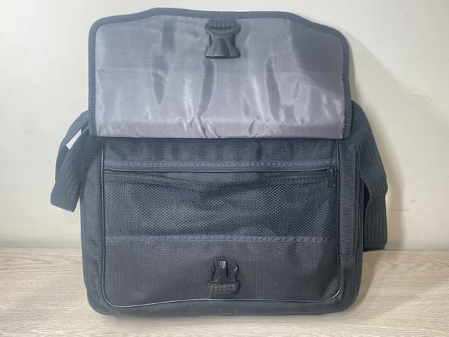 Laptop Briefcase 17x13 Inches image indicator(2)