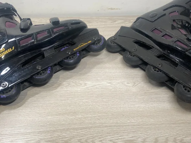 Men's Sz 9 Ultra Wheels Roller Blades image indicator(6)
