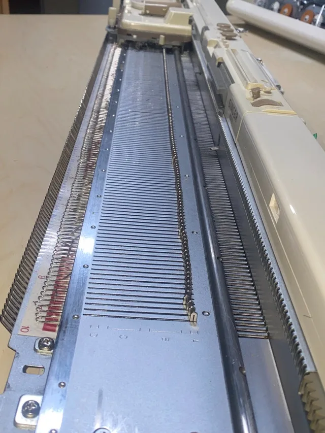 Knitting Machine Singer 700 Memo-Matic image indicator(10)