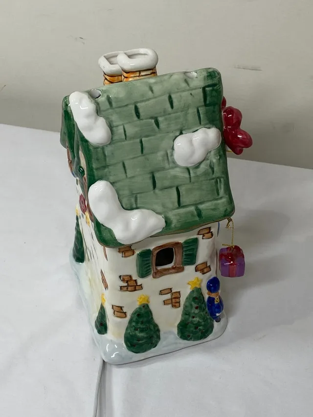 Ceramic Christmas Village Workshop - With Light image indicator(6)