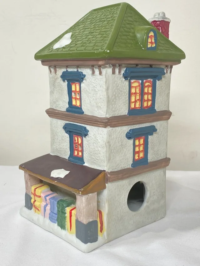 Ceramic Christmas Village Transit Station - No Light image indicator(3)