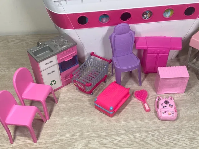 Large Barbie Lot Incl Sisters Cruise Ship image indicator(2)