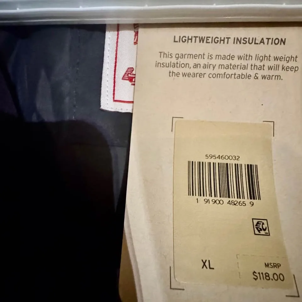 Levi's Western Puffer Vest - BRAND NEW with Tags image indicator(2)