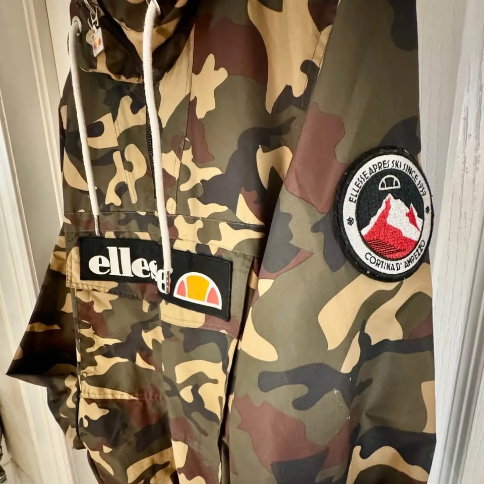 Ellesse Mont 2 OH Jacket Camo Men's sz. Small image indicator(3)