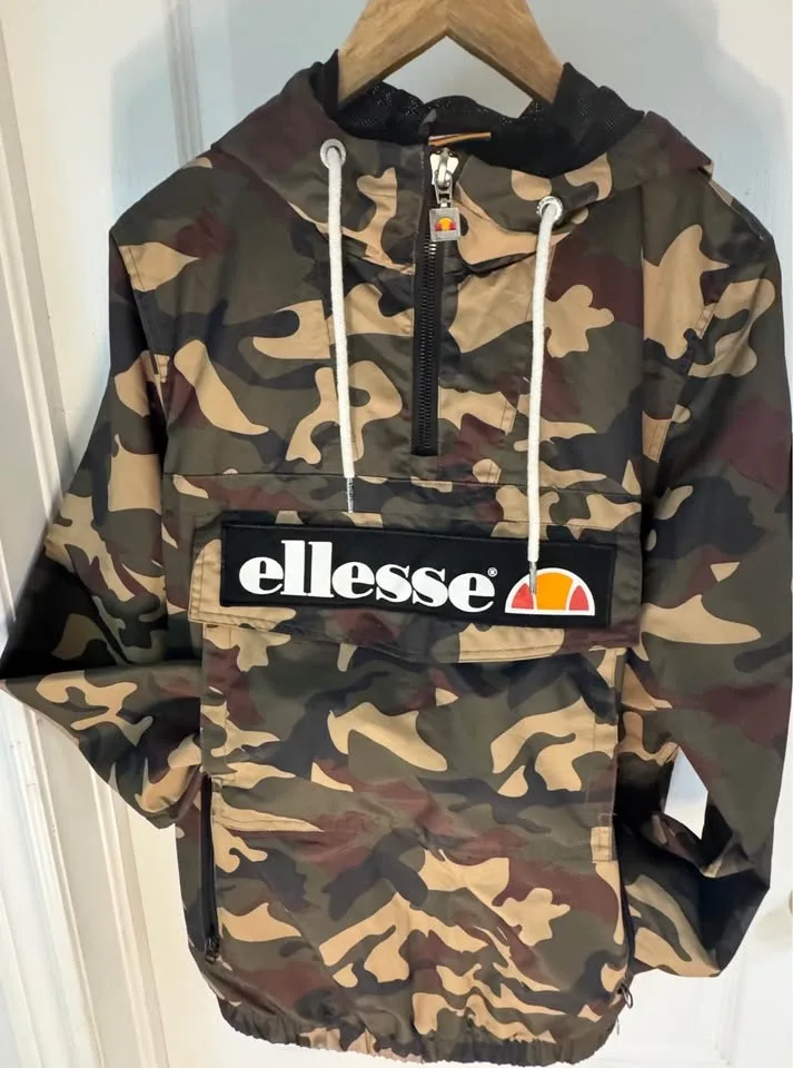 Ellesse Mont 2 OH Jacket Camo Men's sz. Small image indicator(4)