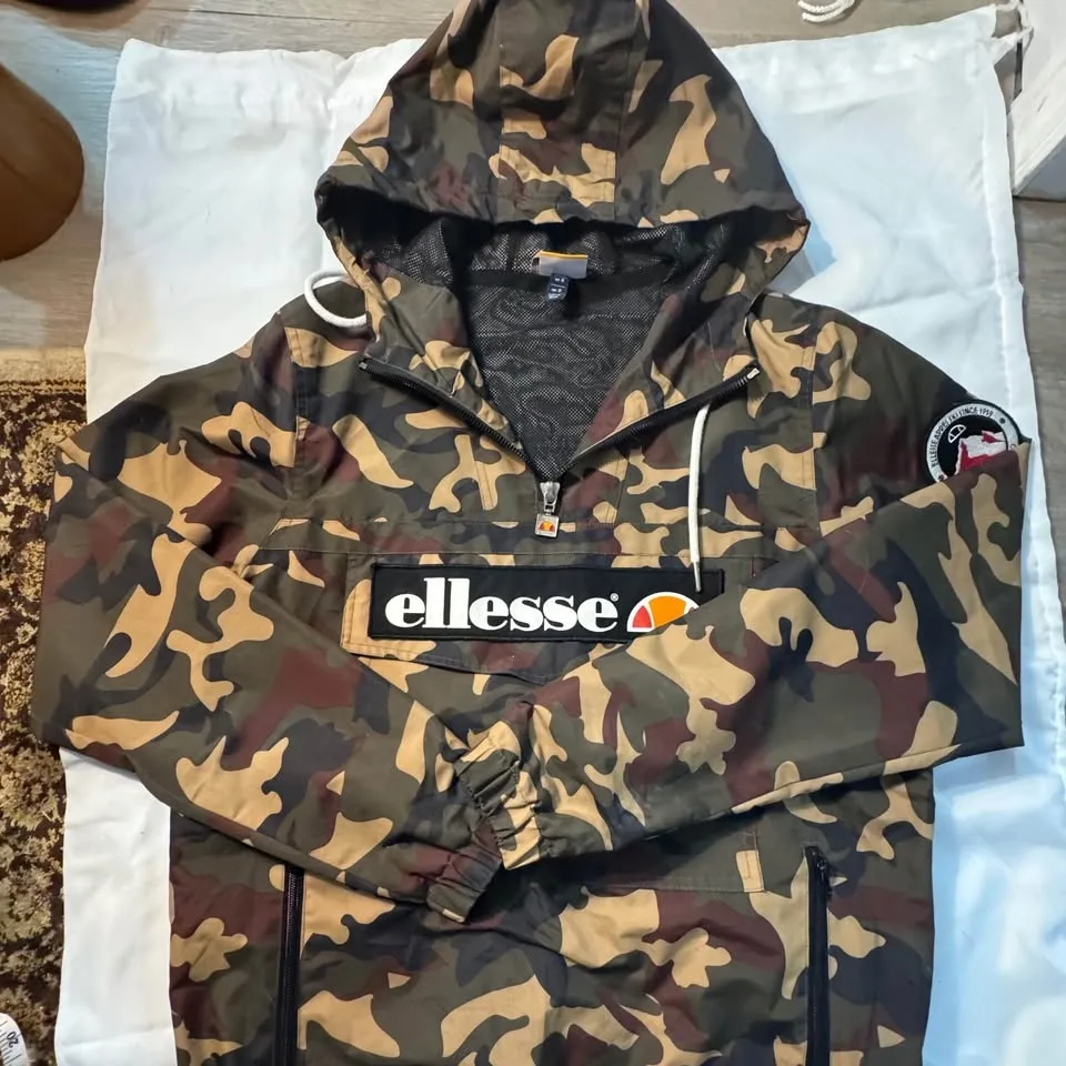 Ellesse Mont 2 OH Jacket Camo Men's sz. Small image indicator(6)