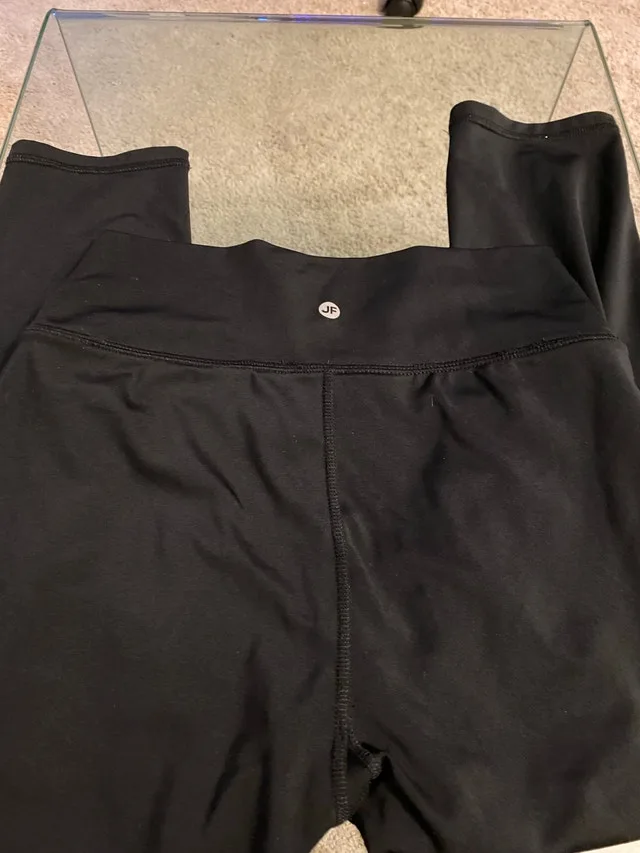 Almost New Joe Fresh Capri Leggings - Small