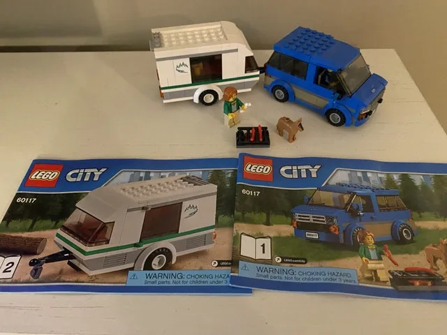 Lego City Van and Caravan # 60117 image indicator(2)