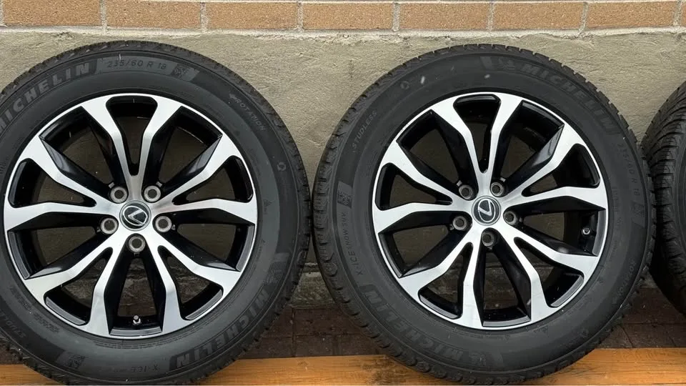 235/60R18 Lexus NX F Sport winter set image indicator(3)