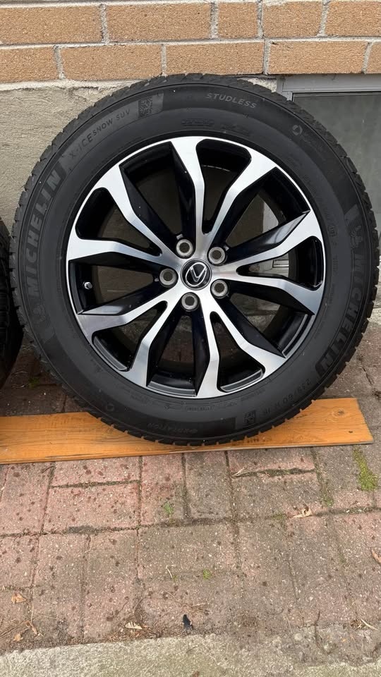 235/60R18 Lexus NX F Sport winter set - photo 4
