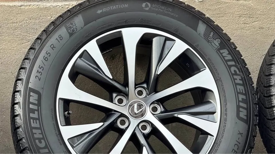 235/65R18 Lexus RX winter set