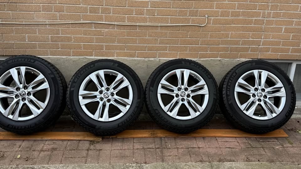 235/60R18 BRAND NEW TOYOTA SIENNA WINTER PACKAGE - photo 2