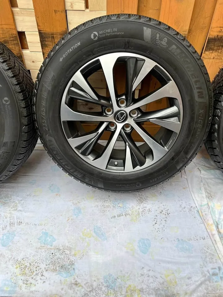 235/65R18 - 4 Luxury Lexus OEM Wheels Michelin