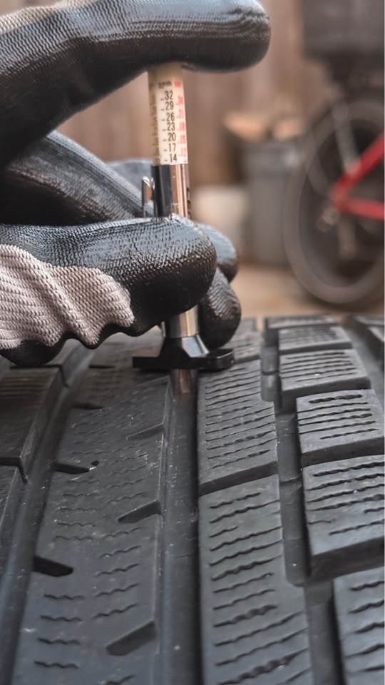 225/55R17 Yokohama Japanese winter tires - photo 3